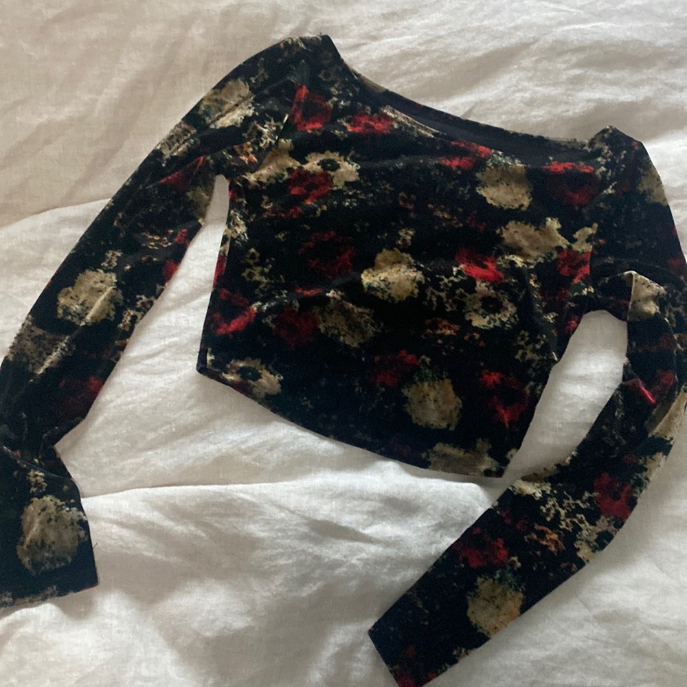Urban outfitter velvet crop top